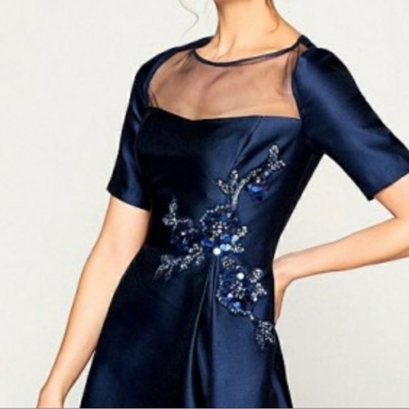 Adrianna Papell High Low gown! Beautiful! Size 6 Great for wedding or prom! - Picture 1 of 4